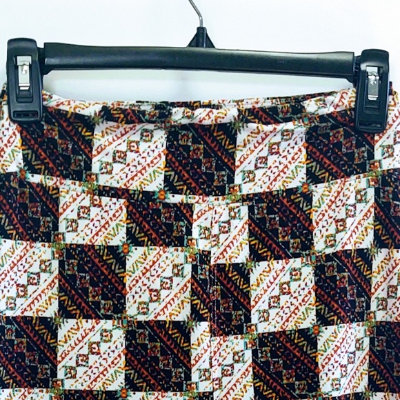 EUC LULAROE LIGHTWEIGHT EARTH TONE COLORS FALL LEGGINGS YOGA WALKING SMALL - Picture 2 of 5